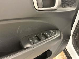 Miniature 12 Hyundai Venue Preferred 2025