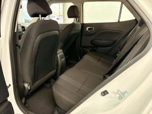 Miniature 14 Hyundai Venue Preferred 2025