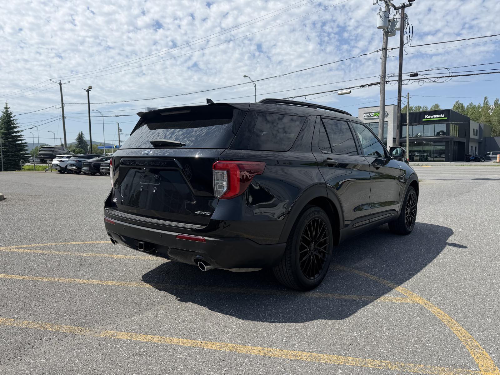 Ford Explorer ST Line 2023 — photo 4