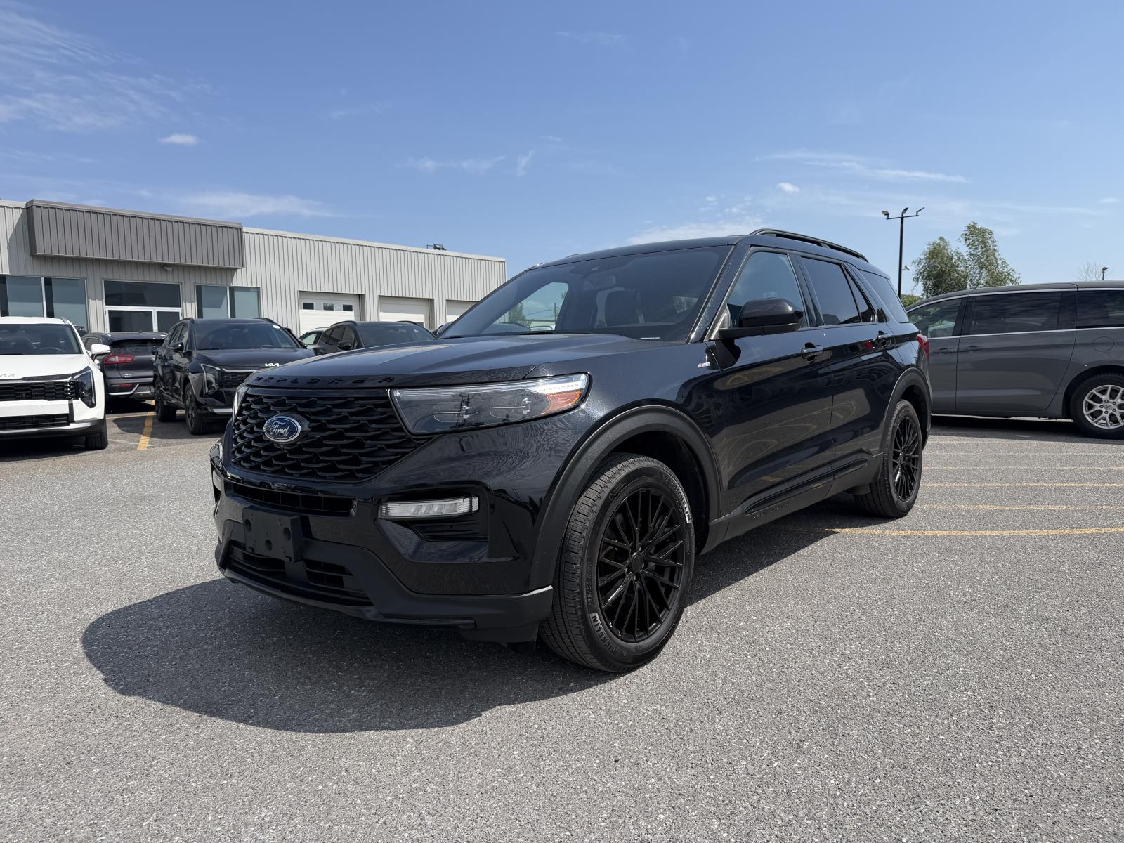 Ford Explorer ST Line 2023 — photo 3