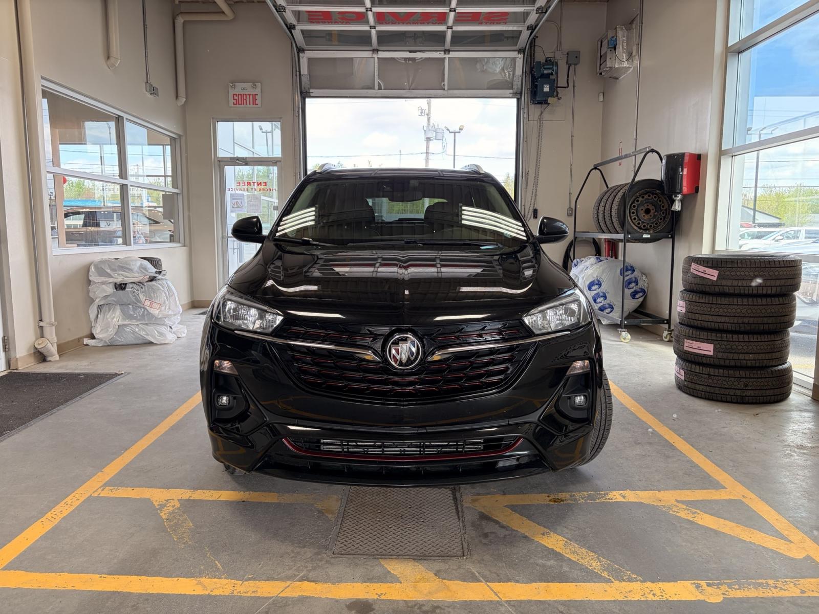 Buick Encore GX Select 2023 — photo 2