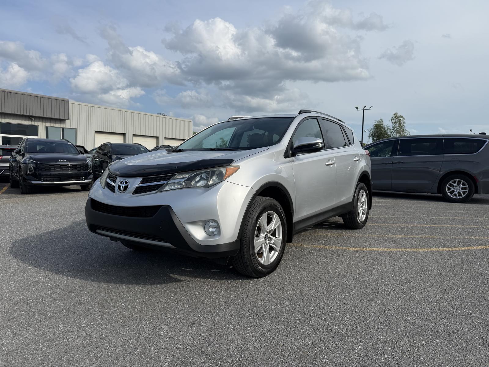 Toyota Rav4 XLE 2015 — photo 3