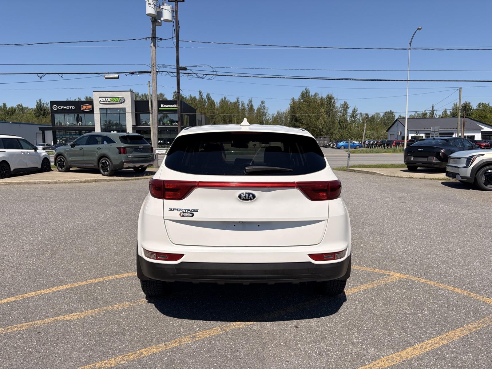 Kia Sportage LX 2018 — photo 5