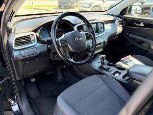 Miniature 12 Kia Sorento LX V6 2019
