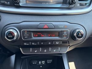 Miniature 18 Kia Sorento LX V6 2019