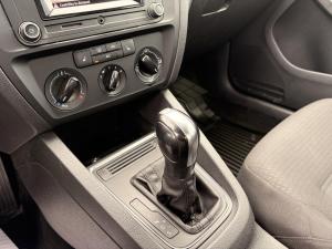 Miniature 16 Volkswagen Jetta Trendline + 2017