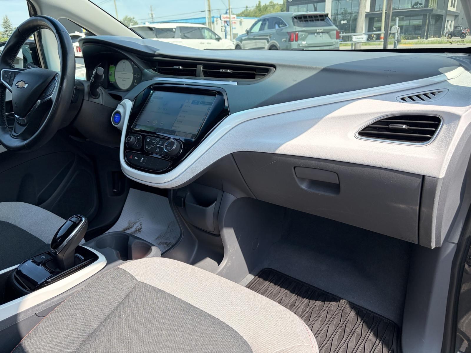 Chevrolet Bolt EV LT 2017 — photo 8