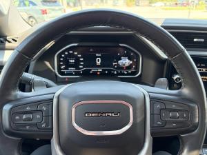 Miniature 16 GMC Sierra 1500 Denali 2023