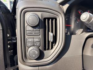 Miniature 13 Chevrolet Silverado 2500 Custom 2024