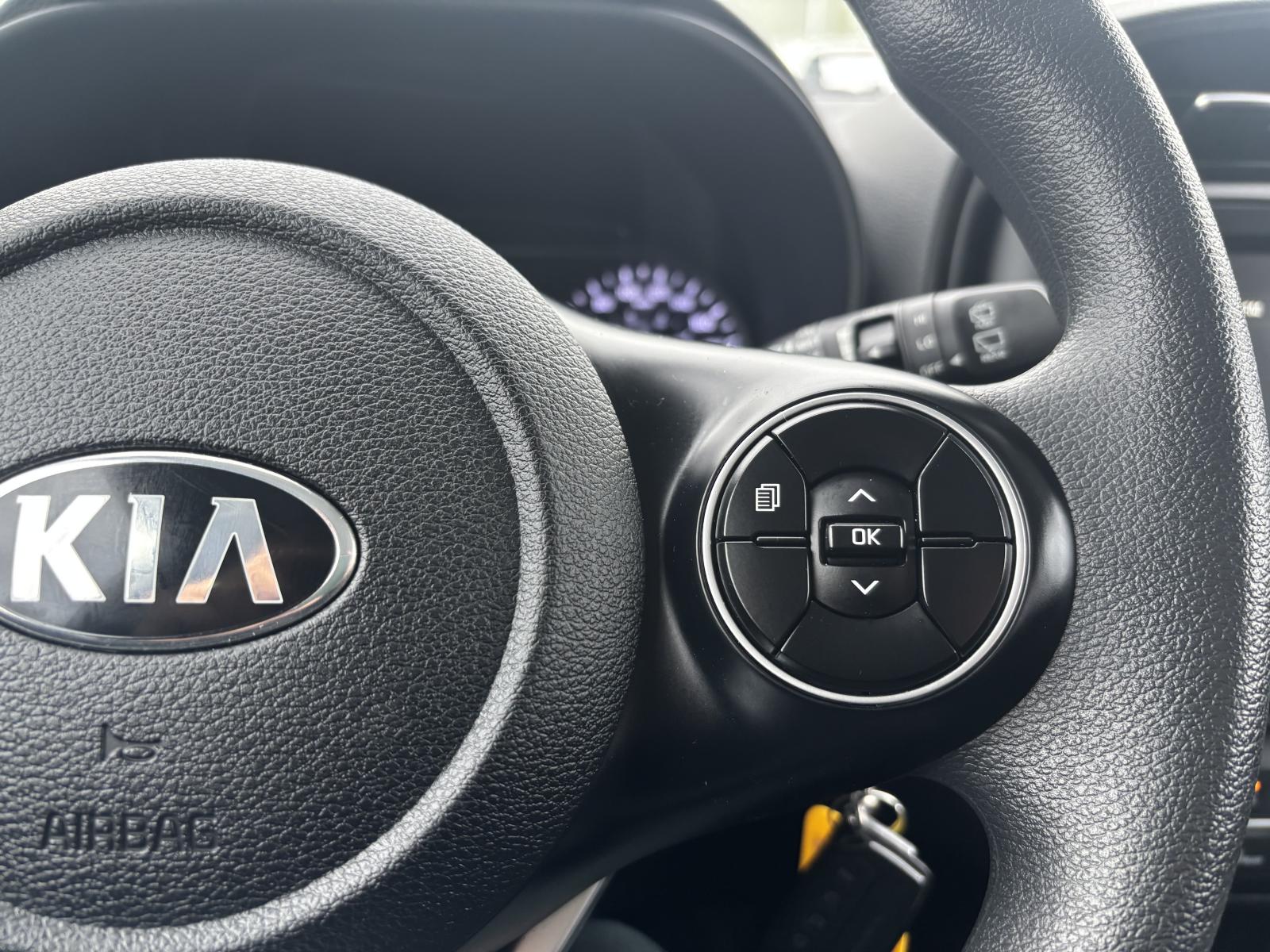 Image 13 Kia Soul LX 2021