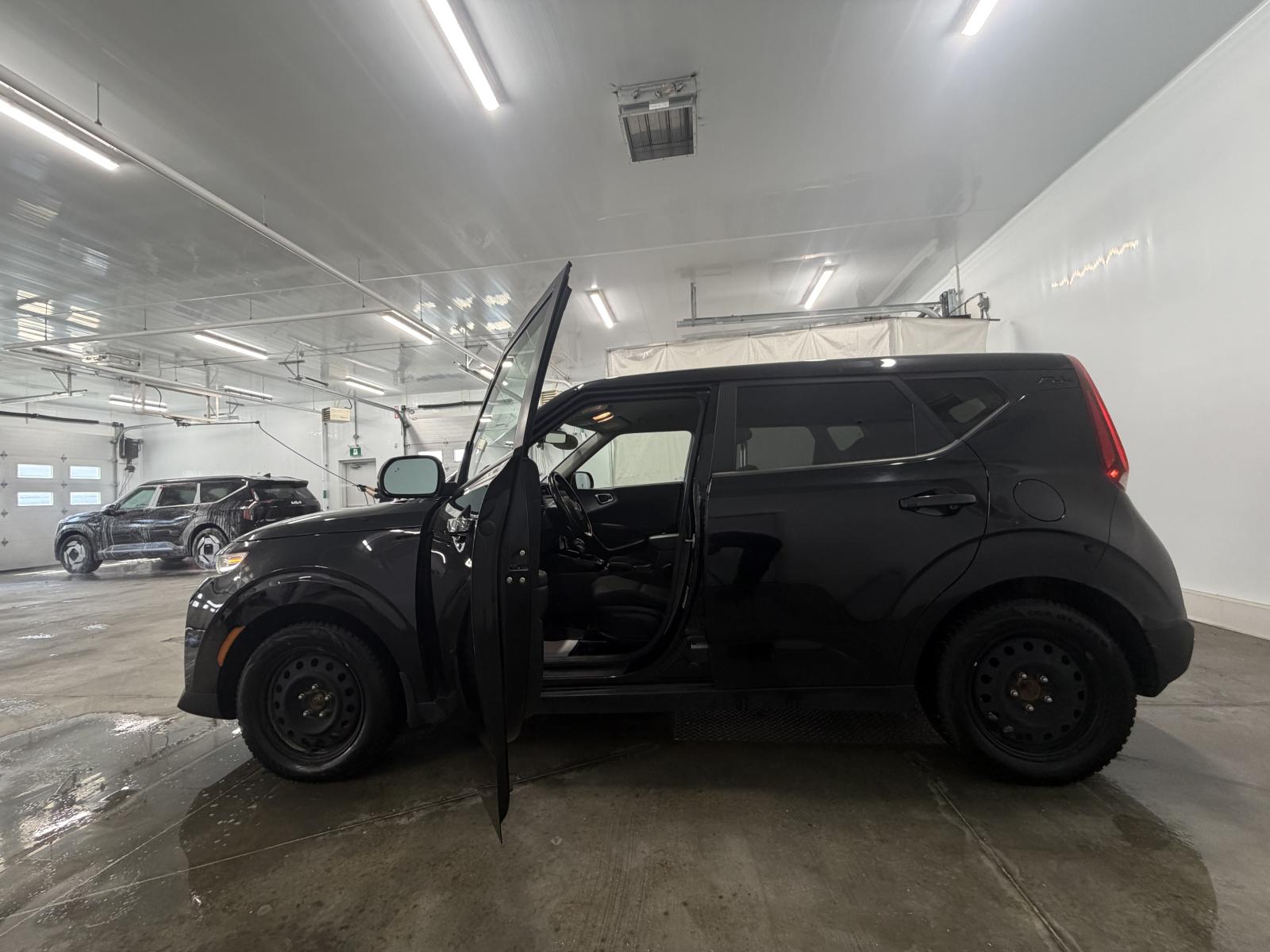 Kia Soul EX 2022 — photo 3