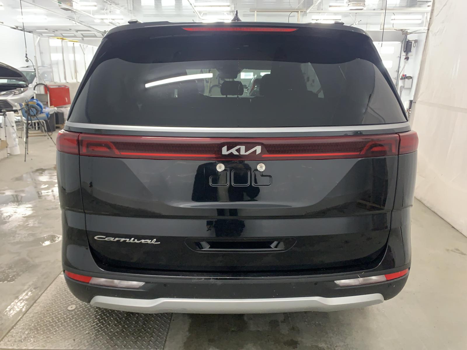 Kia Carnival LX+ 2022 — photo 4