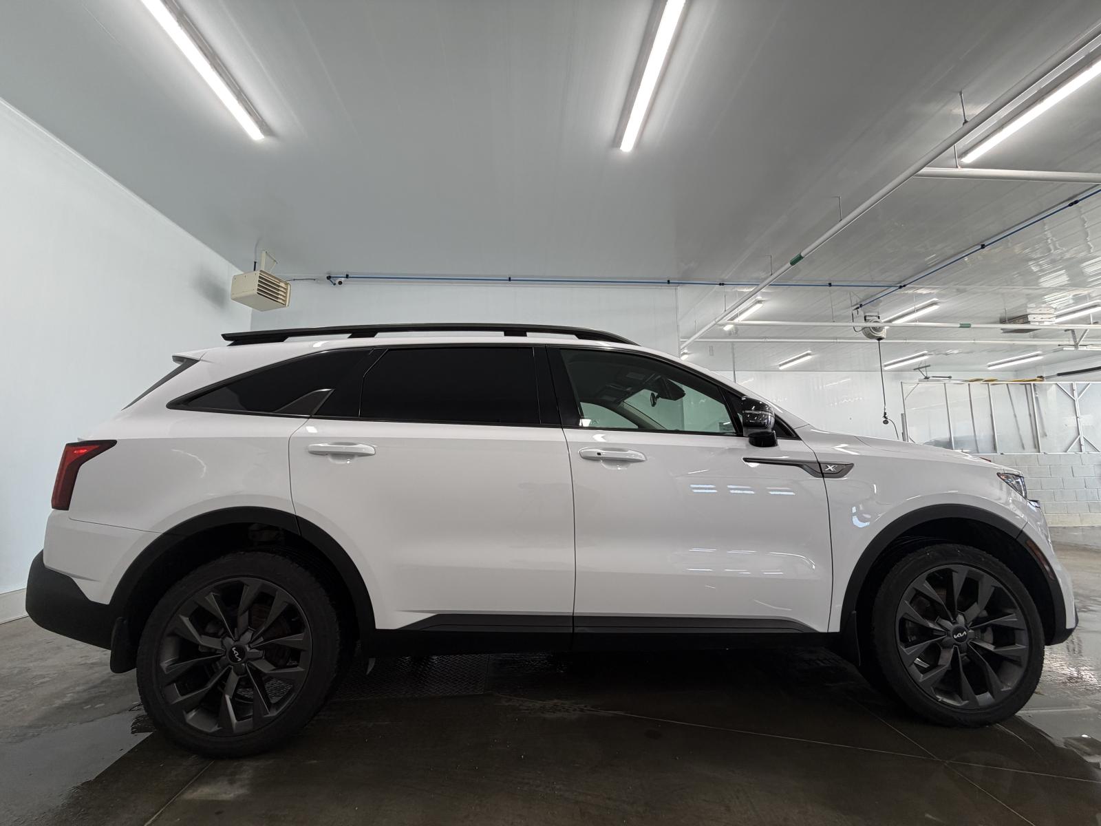 Kia Sorento X-Line 2023 — photo 8