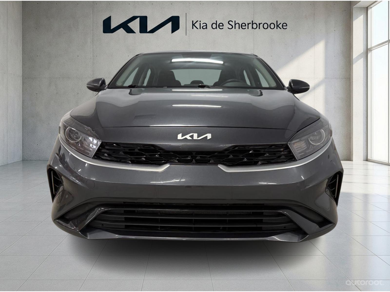 Kia Forte EX 2023 — photo 2