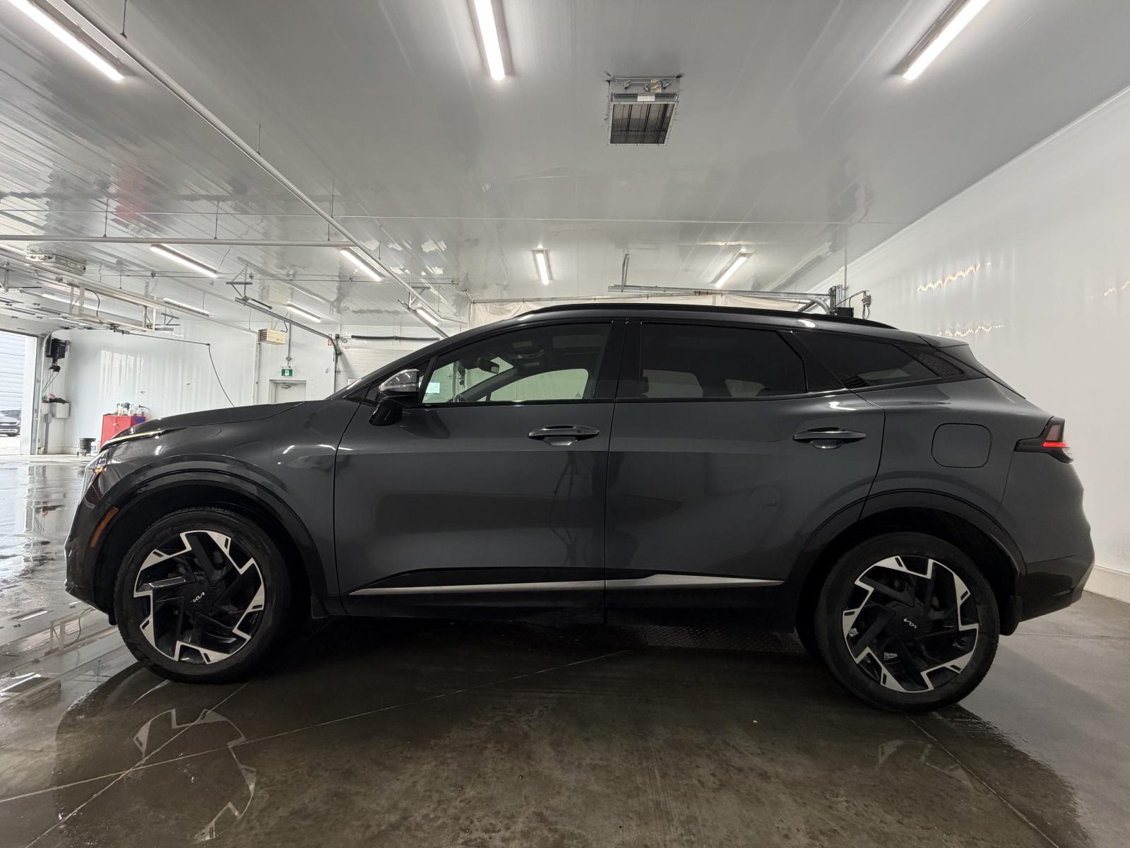 Kia Sportage EX Premium 2023 — photo 2