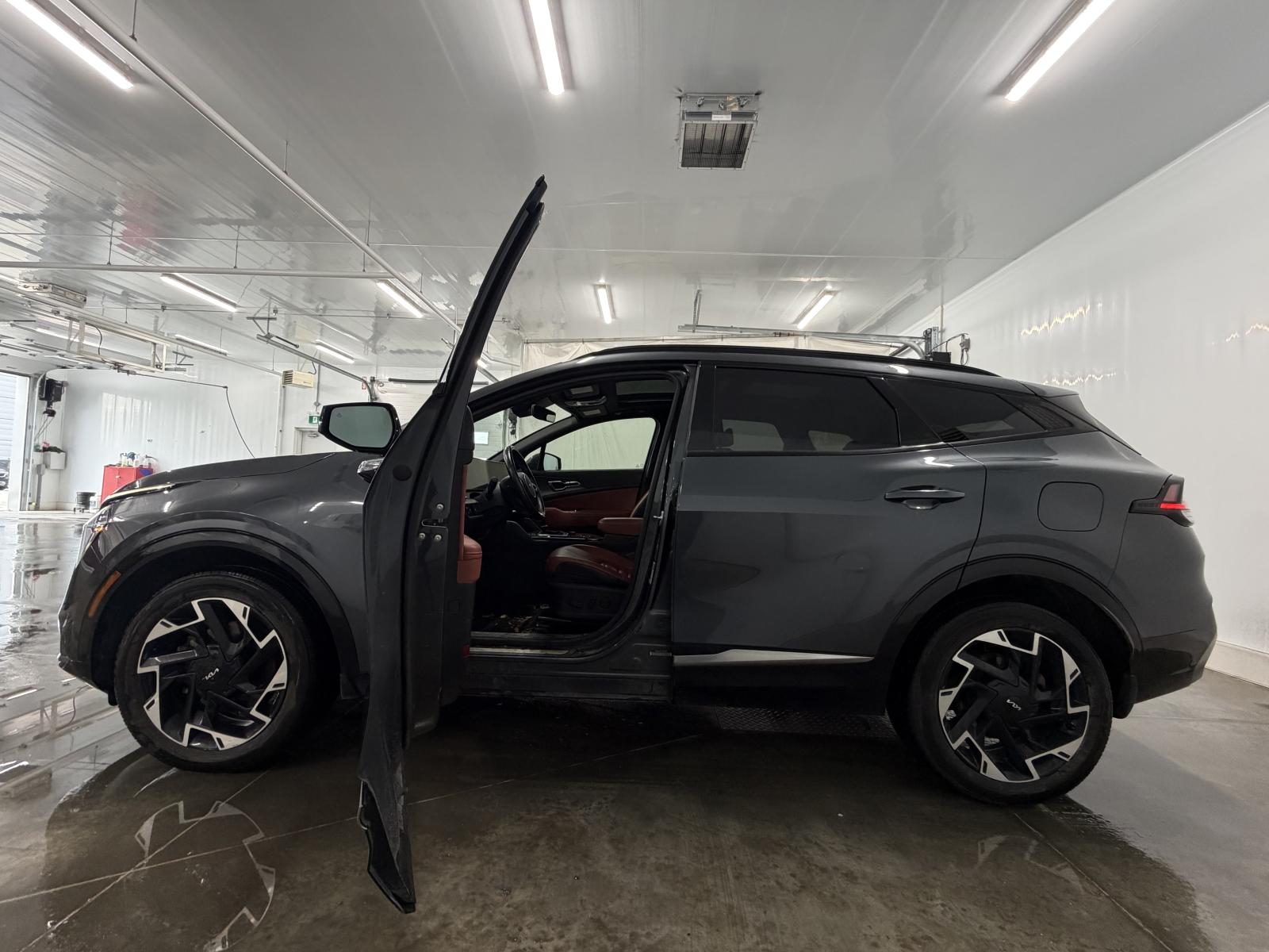Kia Sportage EX Premium 2023 — photo 3