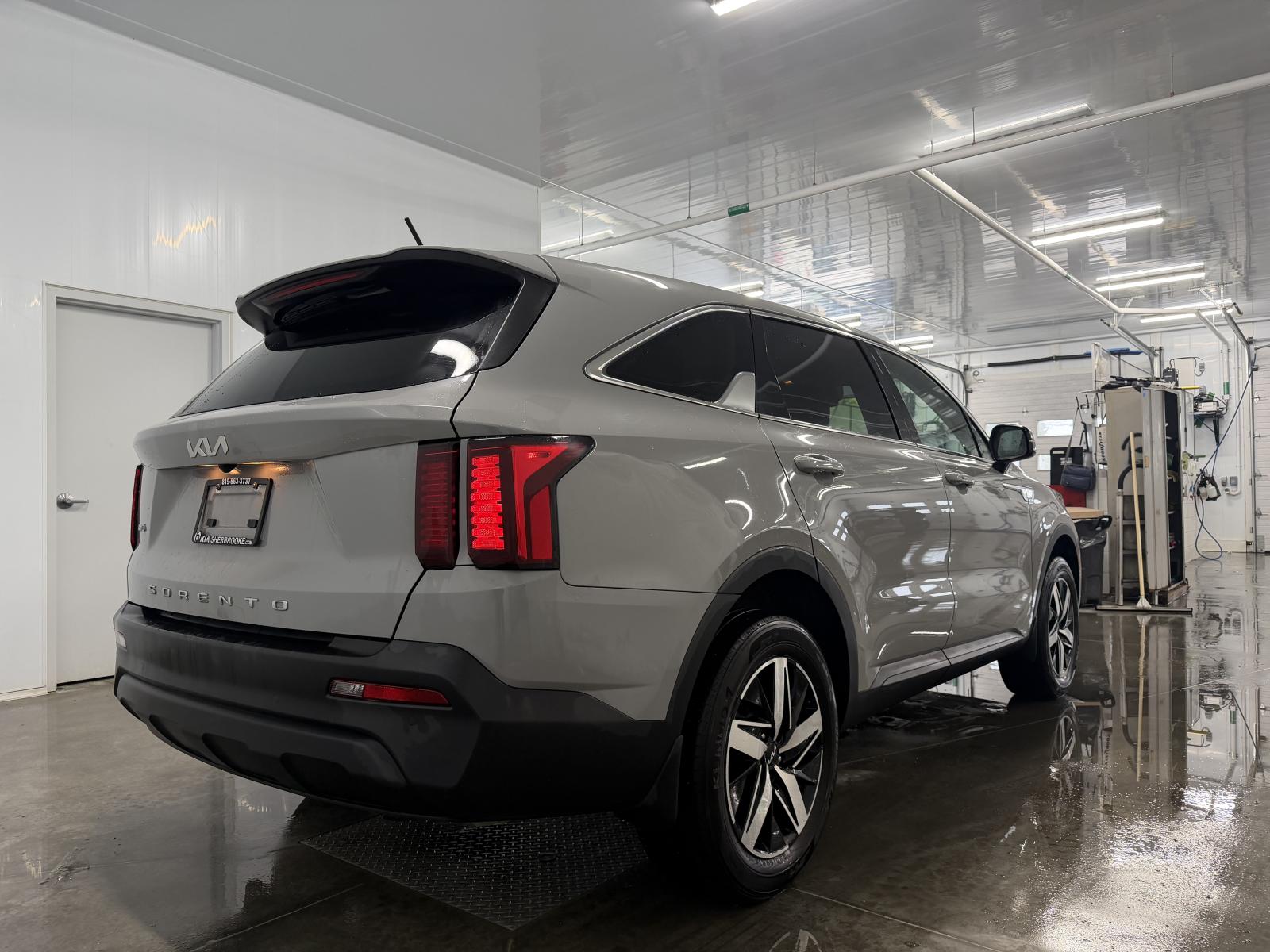 Kia Sorento LX Premium 2022 — photo 7
