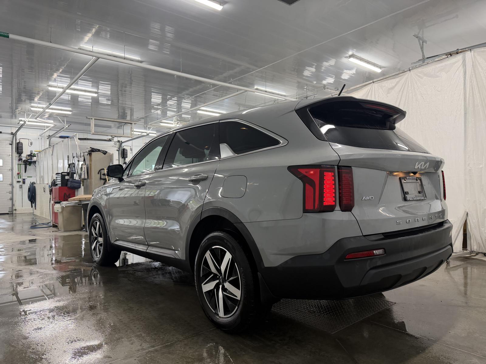 Kia Sorento LX Premium 2022 — photo 4