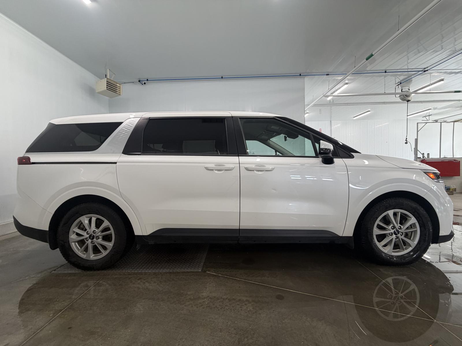 Kia Carnival LX 2024 — photo 8