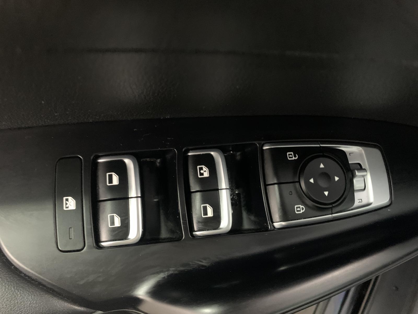 Kia K5 LX 2022 — photo 7