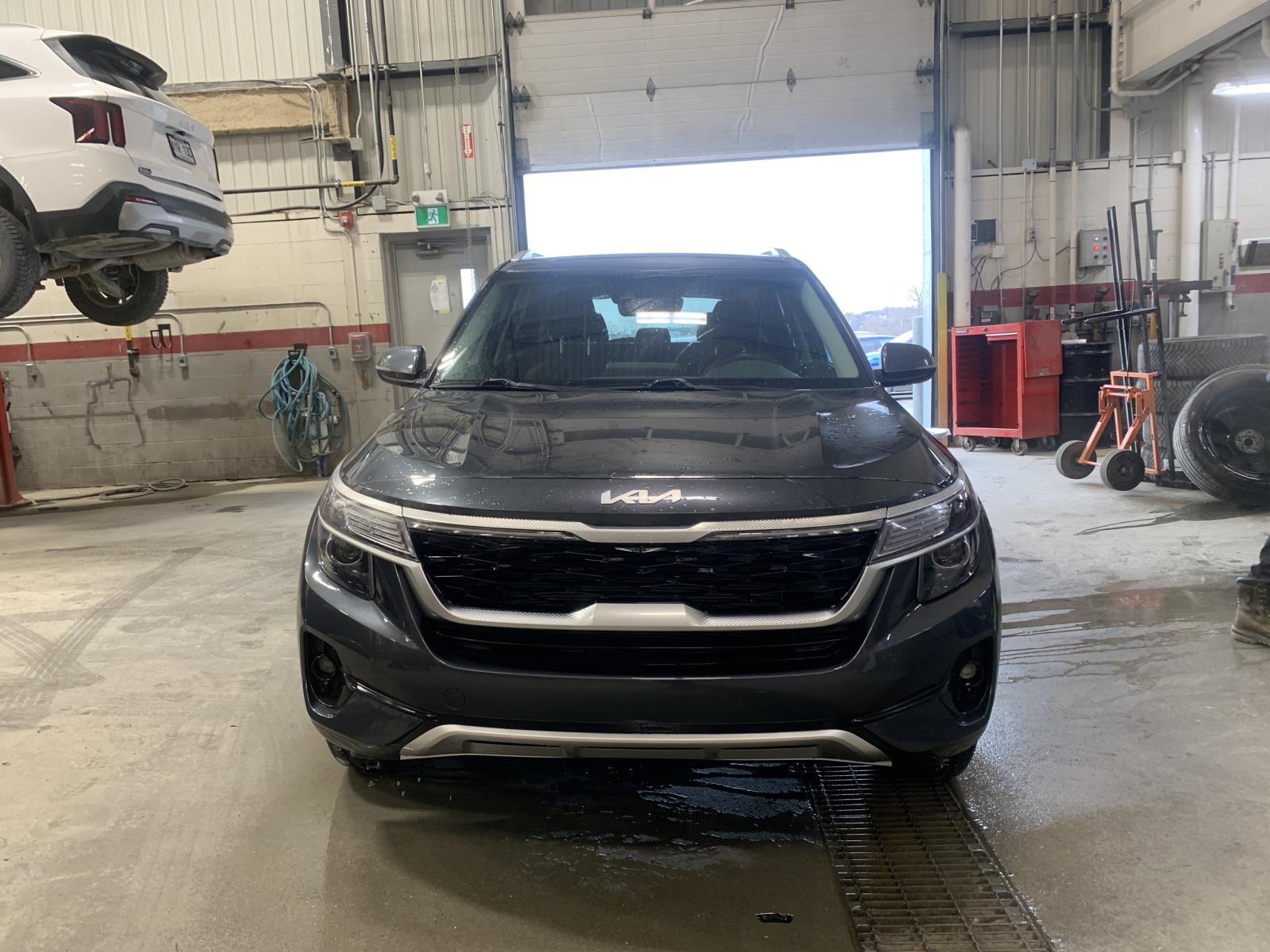 Image 2 Kia Seltos EX 2023