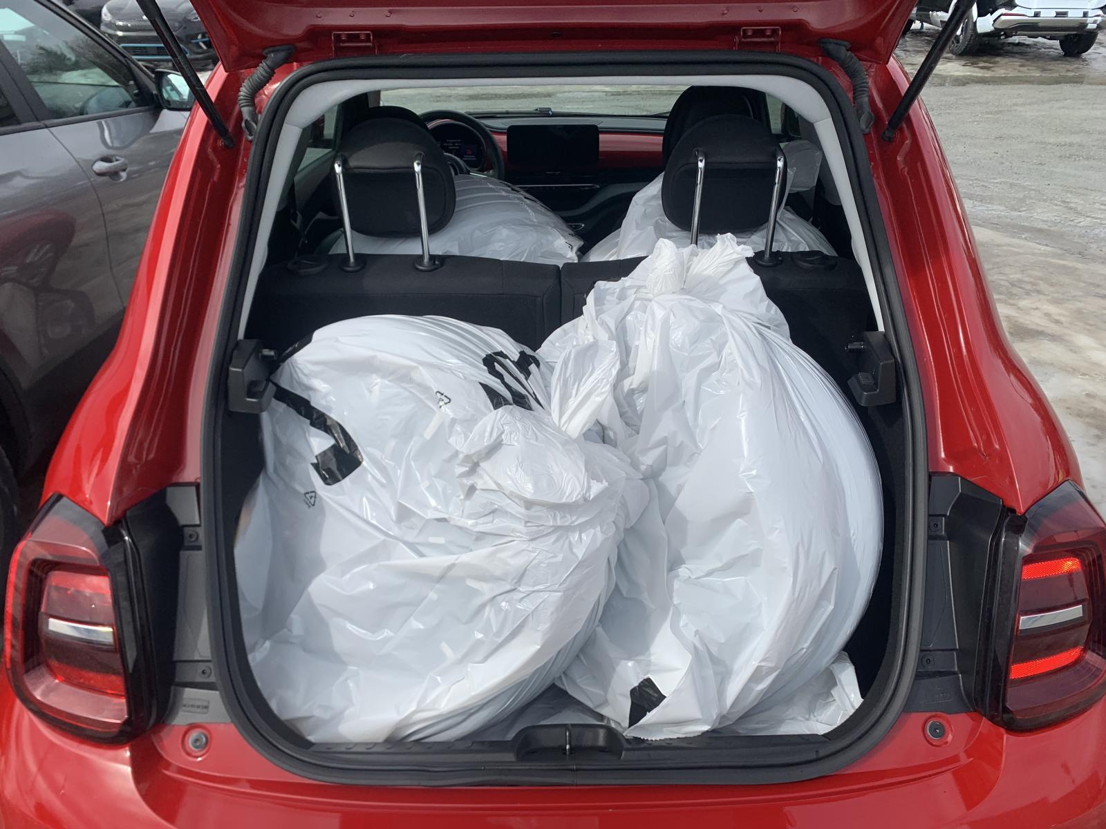 Image 16 Fiat 500E Base 2024