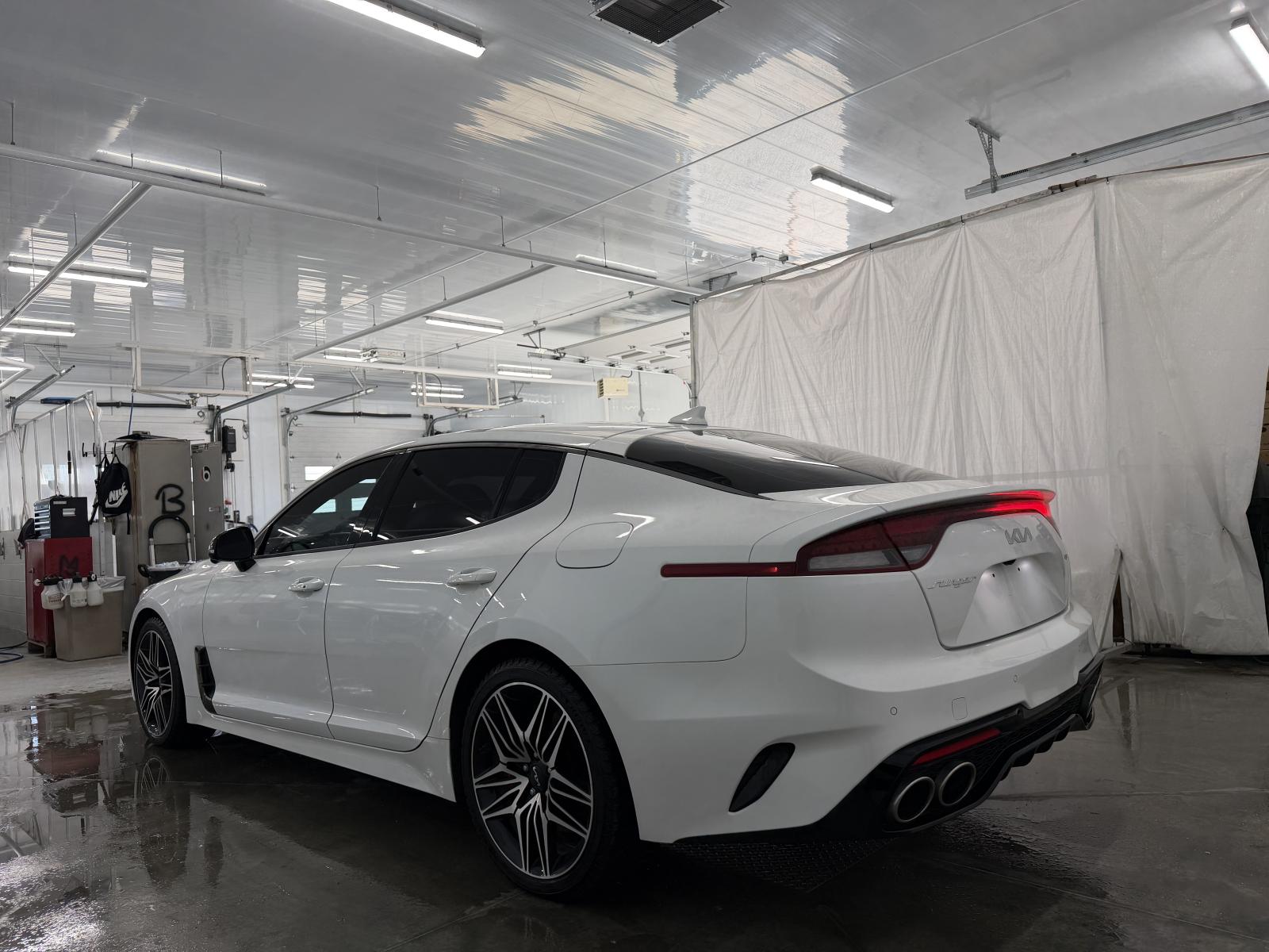 Kia Stinger GT Elite 2023 — photo 4