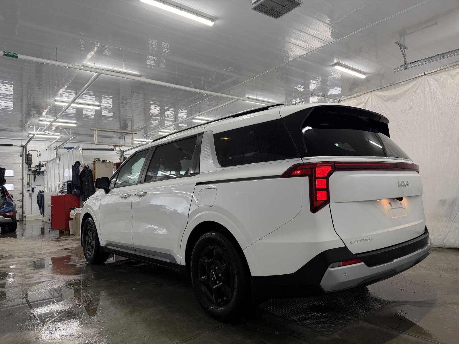 Kia Carnival LX+ 2025 — photo 4