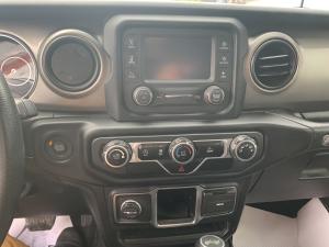 Miniature 15 Jeep Wrangler Sport S 2021