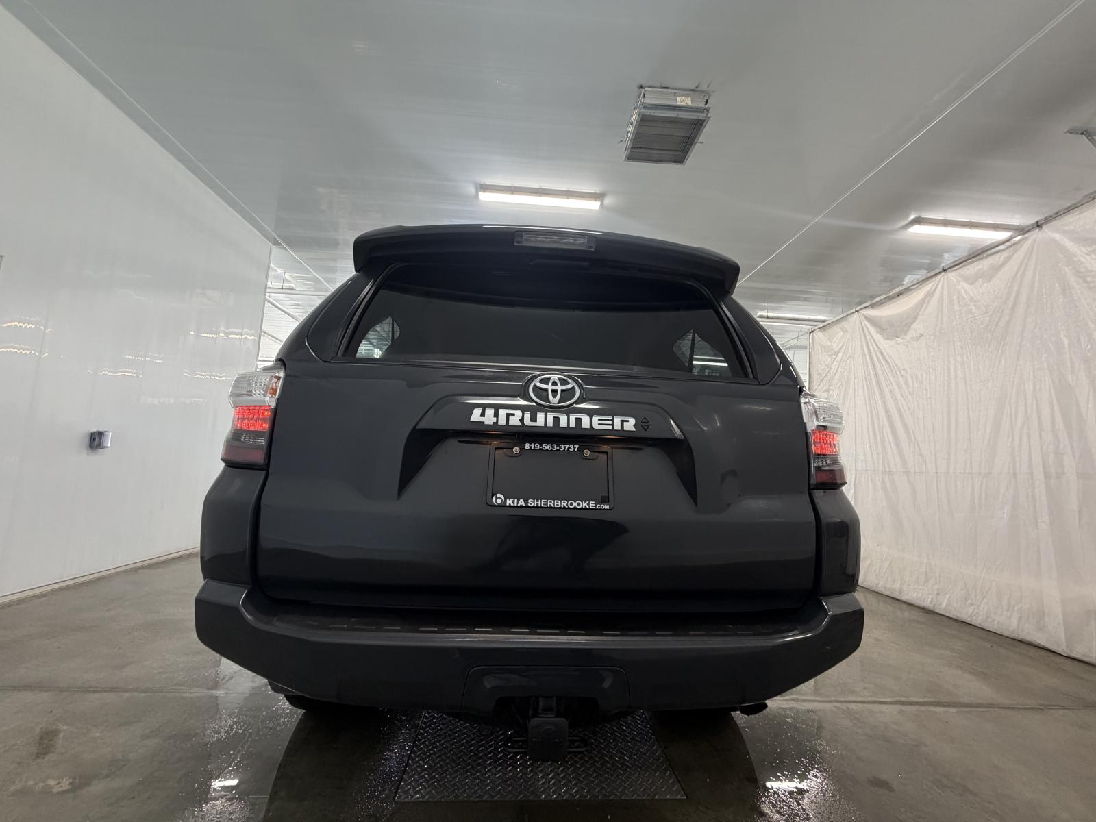 Toyota 4Runner SR5 2024 — photo 5