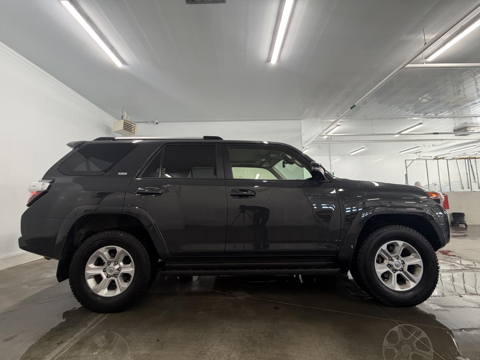 Toyota 4Runner SR5 2024 — photo 8
