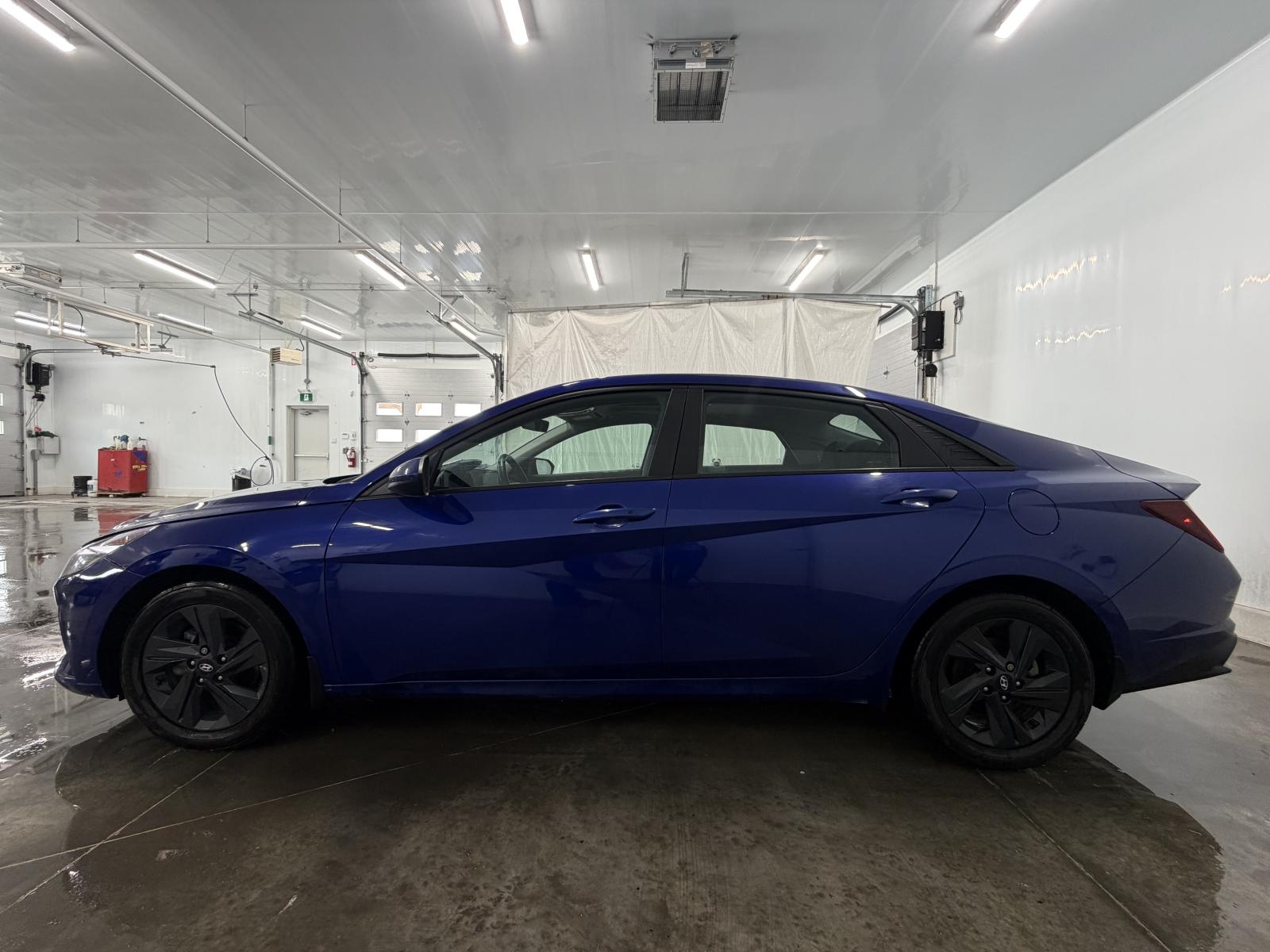 Hyundai Elantra Preferred Sun & Tech 2022 — photo 2