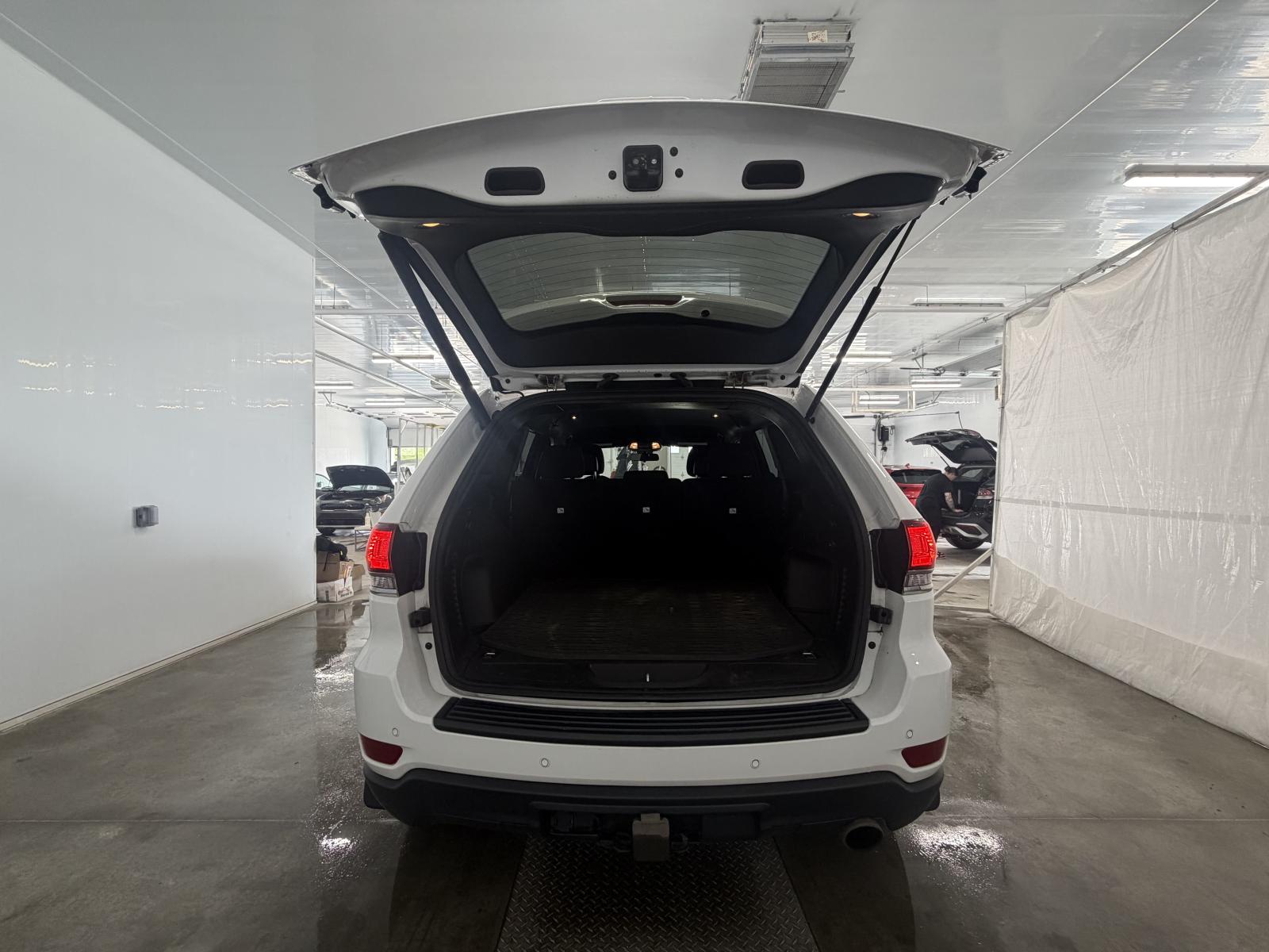 Jeep Grand Cherokee Laredo Altitude 2021 — photo 6