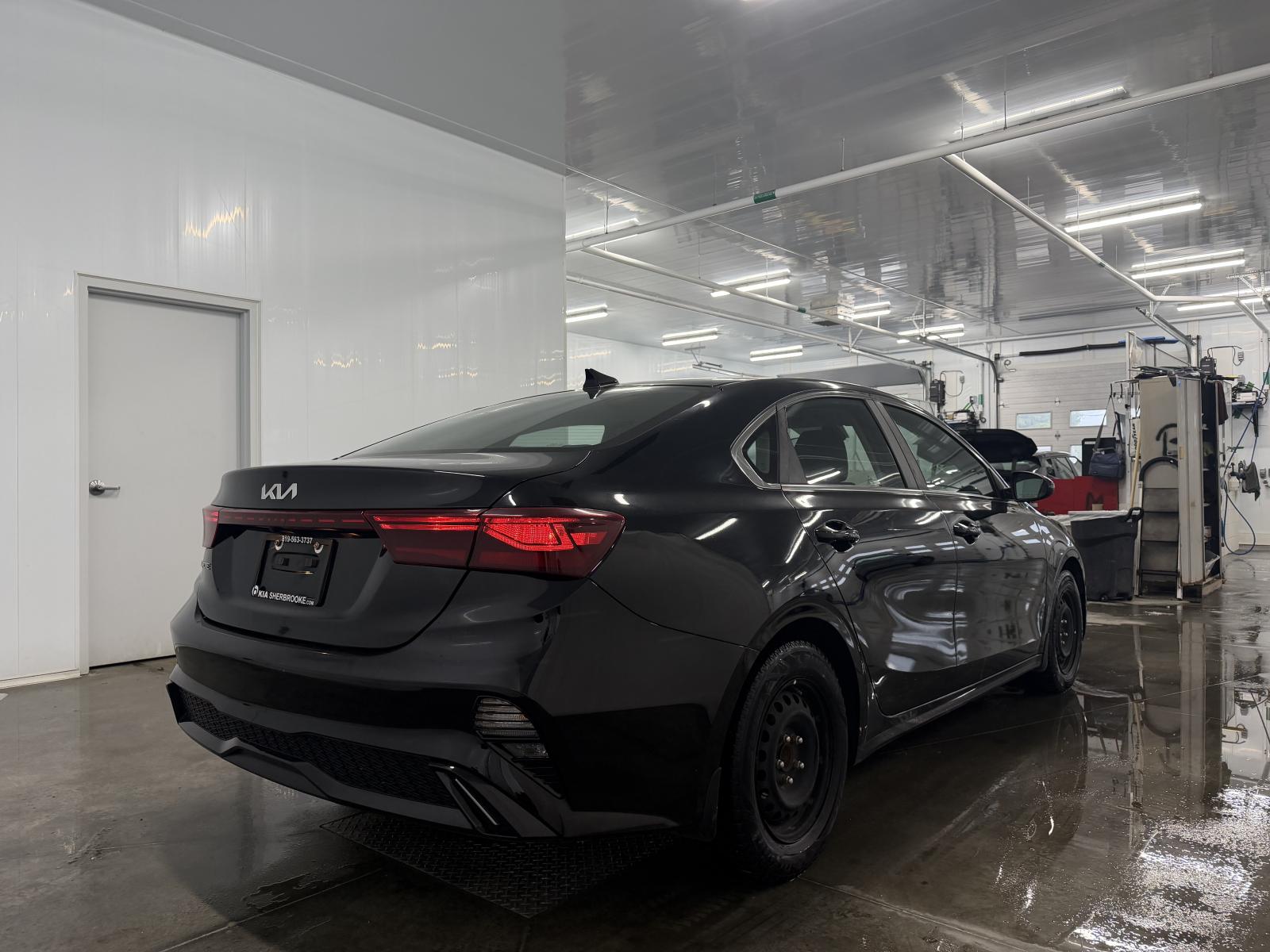 Kia Forte EX 2022 — photo 7