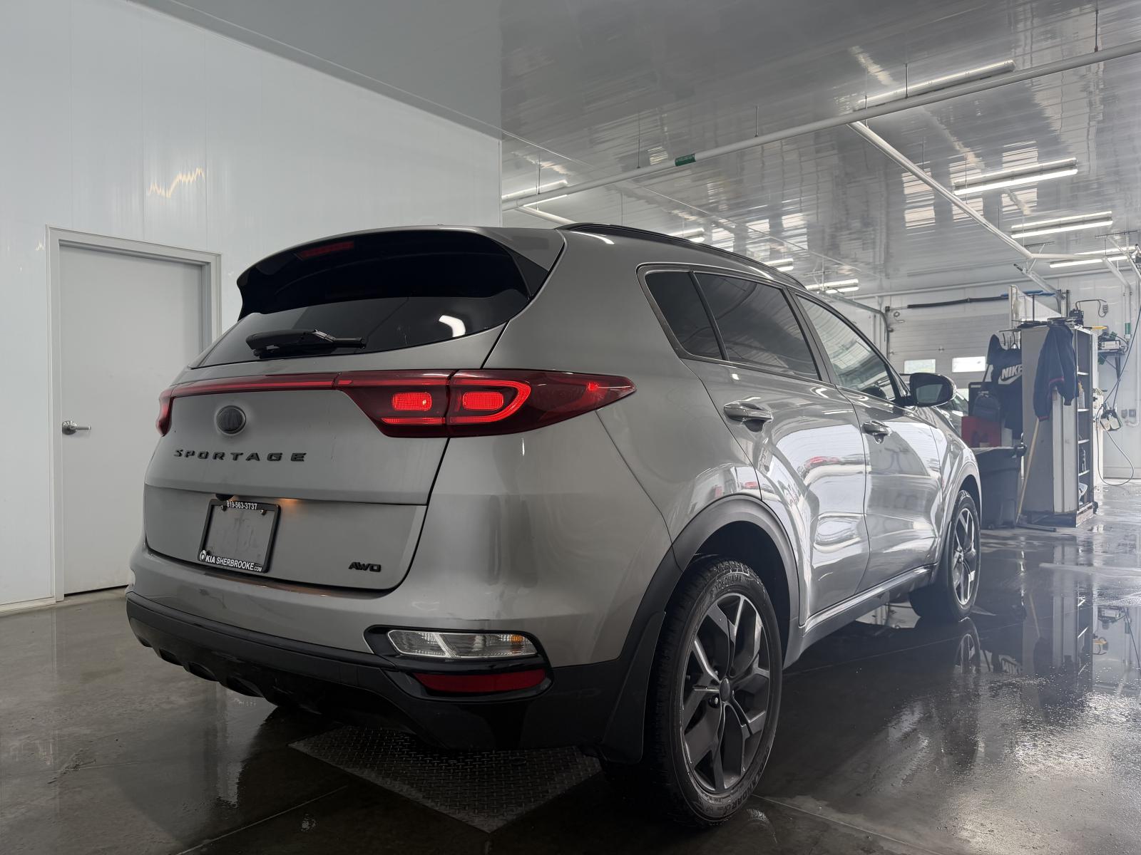 Kia Sportage LX Nightsky AWD 2022 — photo 7
