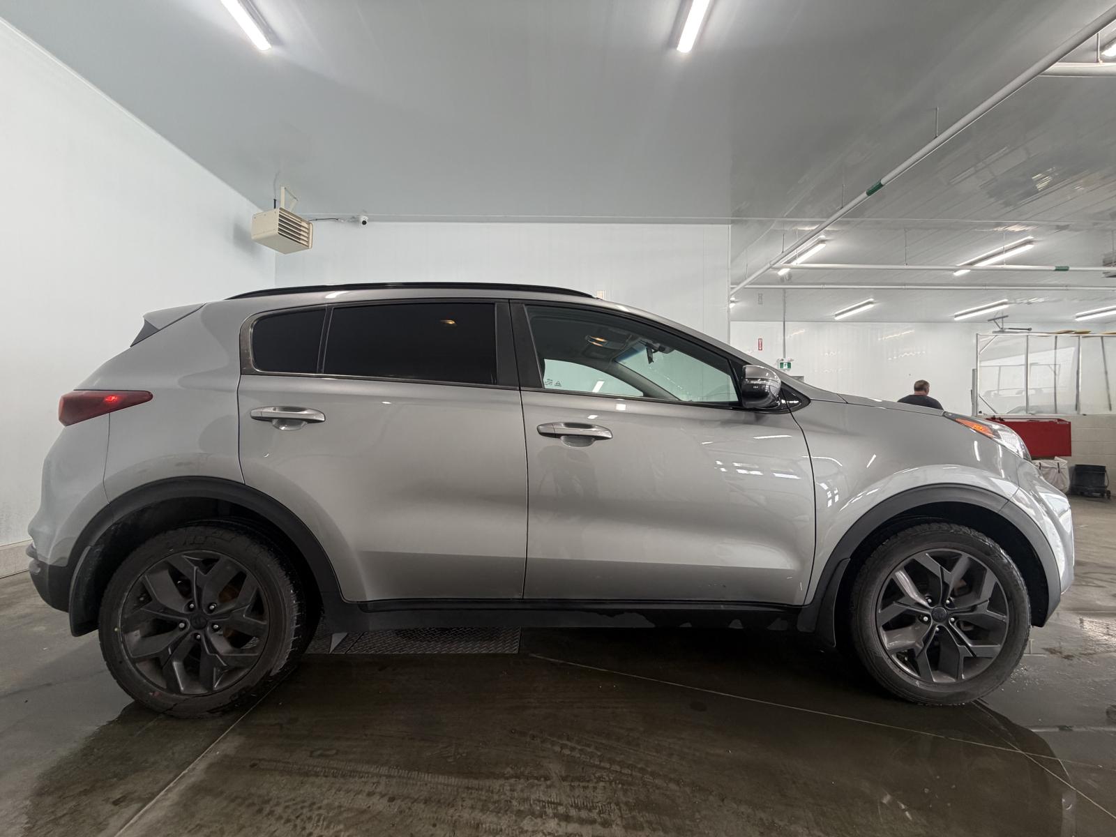 Kia Sportage LX Nightsky AWD 2022 — photo 8