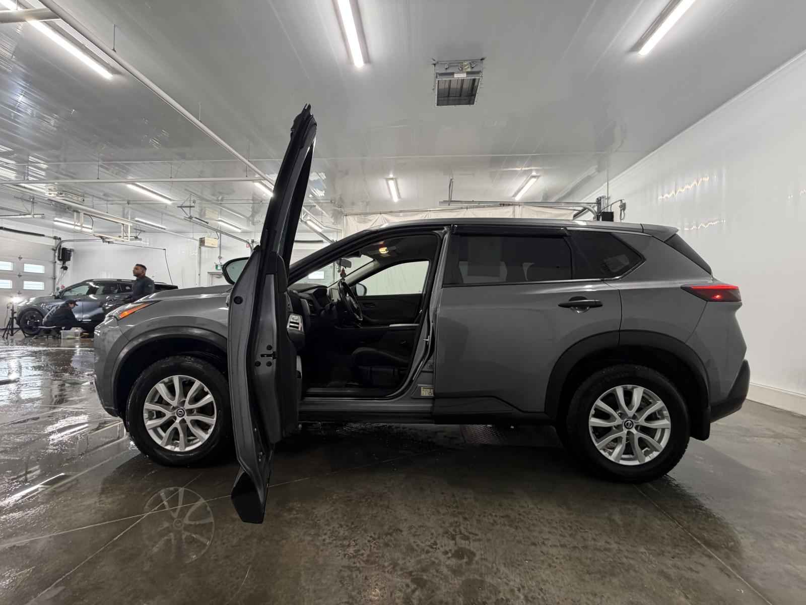 Nissan Rogue S 2021 — photo 3