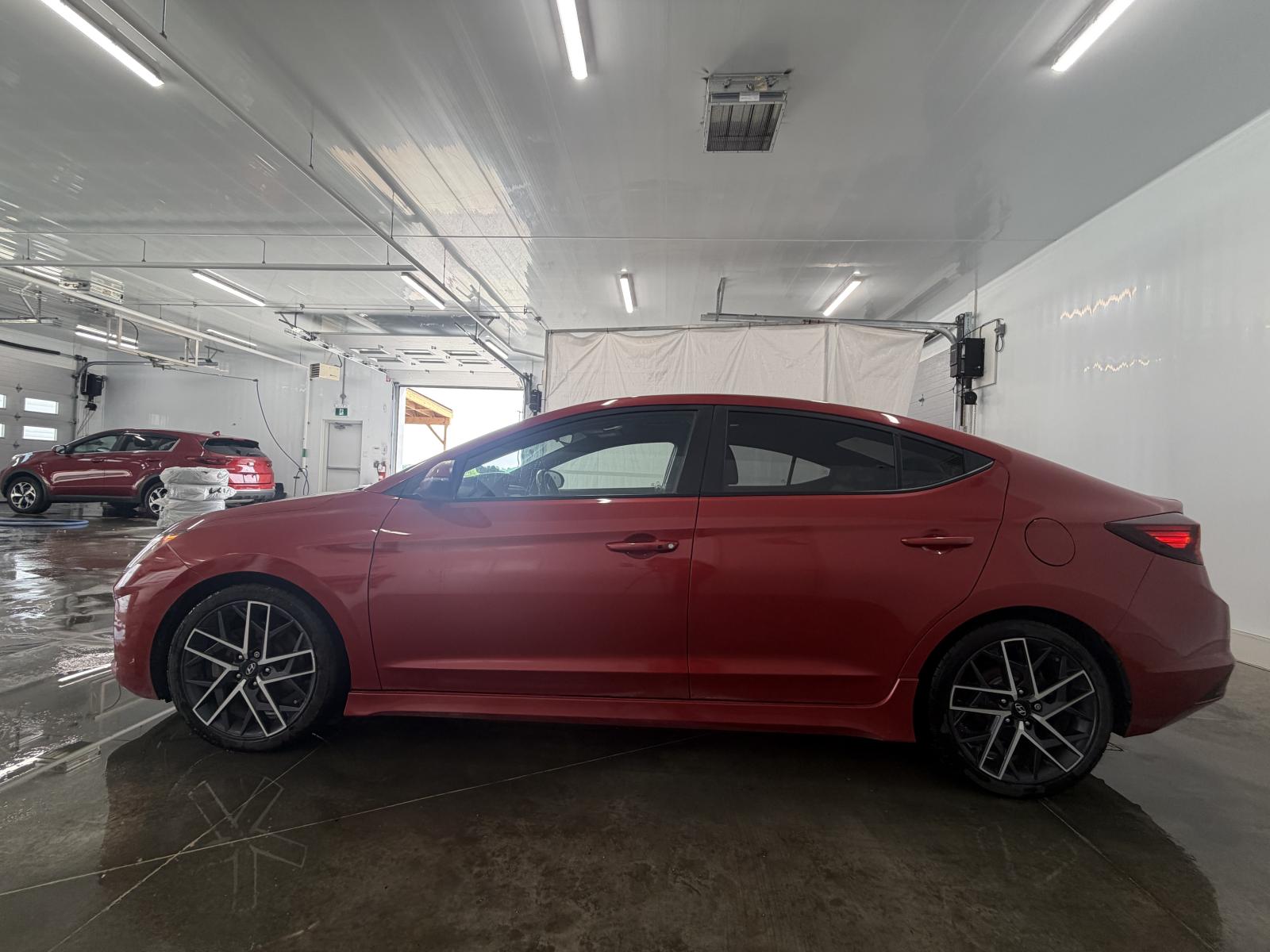 Hyundai Elantra Sport 2020 — photo 2