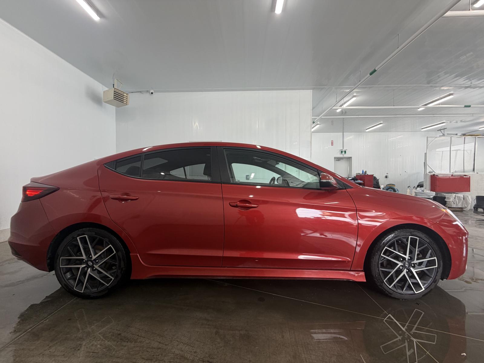 Hyundai Elantra Sport 2020 — photo 8