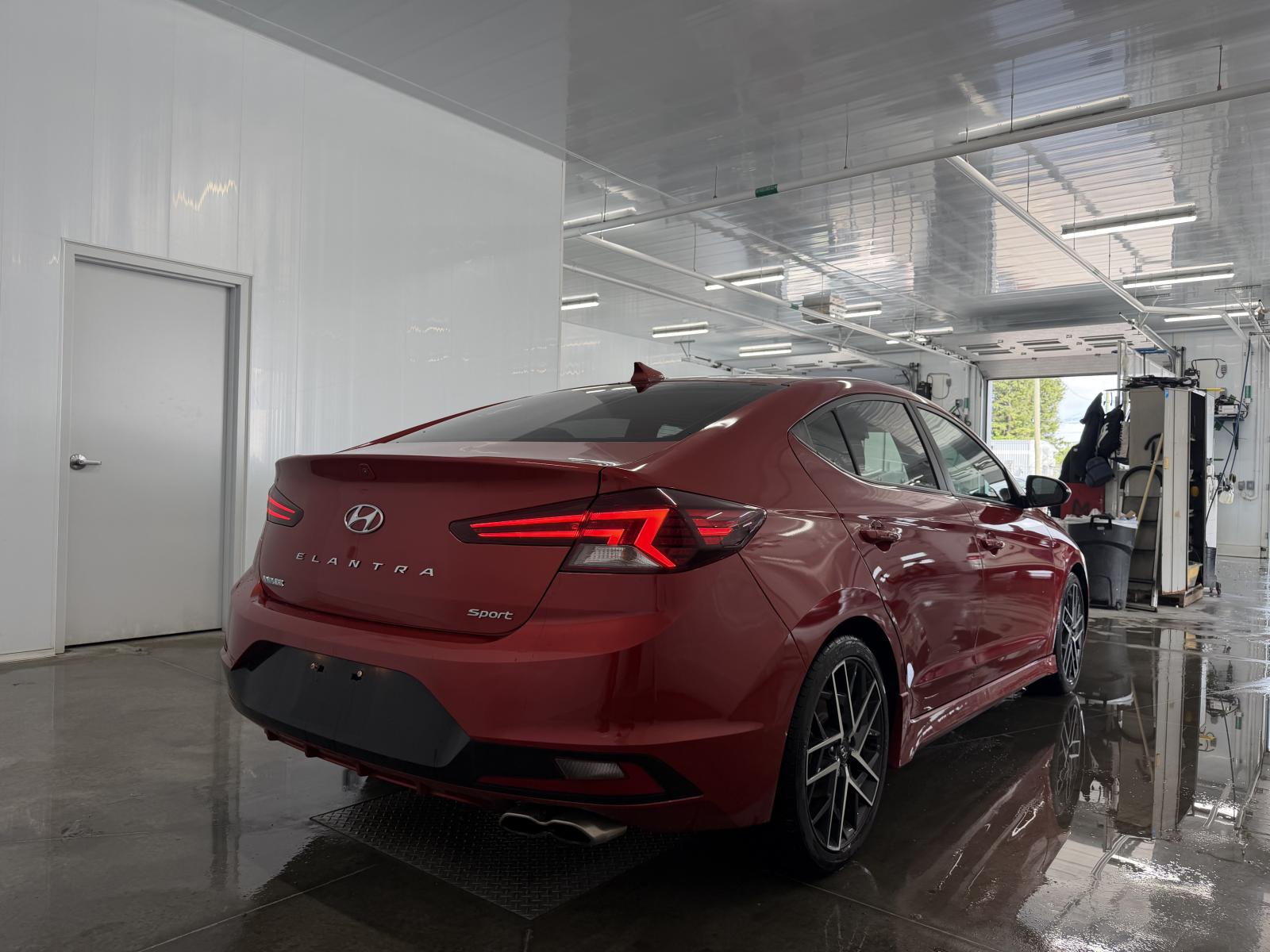 Hyundai Elantra Sport 2020 — photo 7