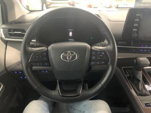 Thumbnail 13 Toyota Sienna LE 2024