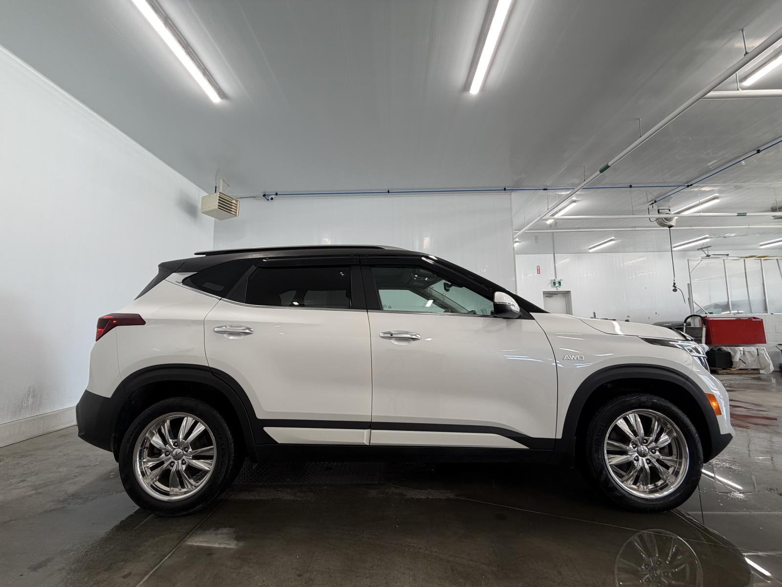 Kia Seltos SX Turbo 2023 — photo 8