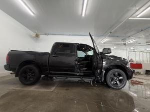 Miniature 9 RAM 1500 Classic SLT 2021