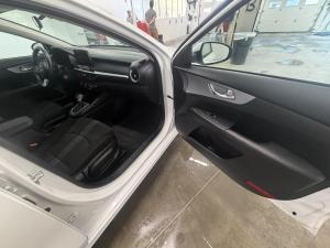 Miniature 10 Kia Forte LX 2023