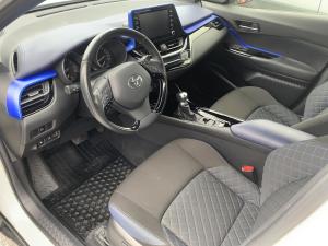 Miniature 16 Toyota C-HR LE 2021