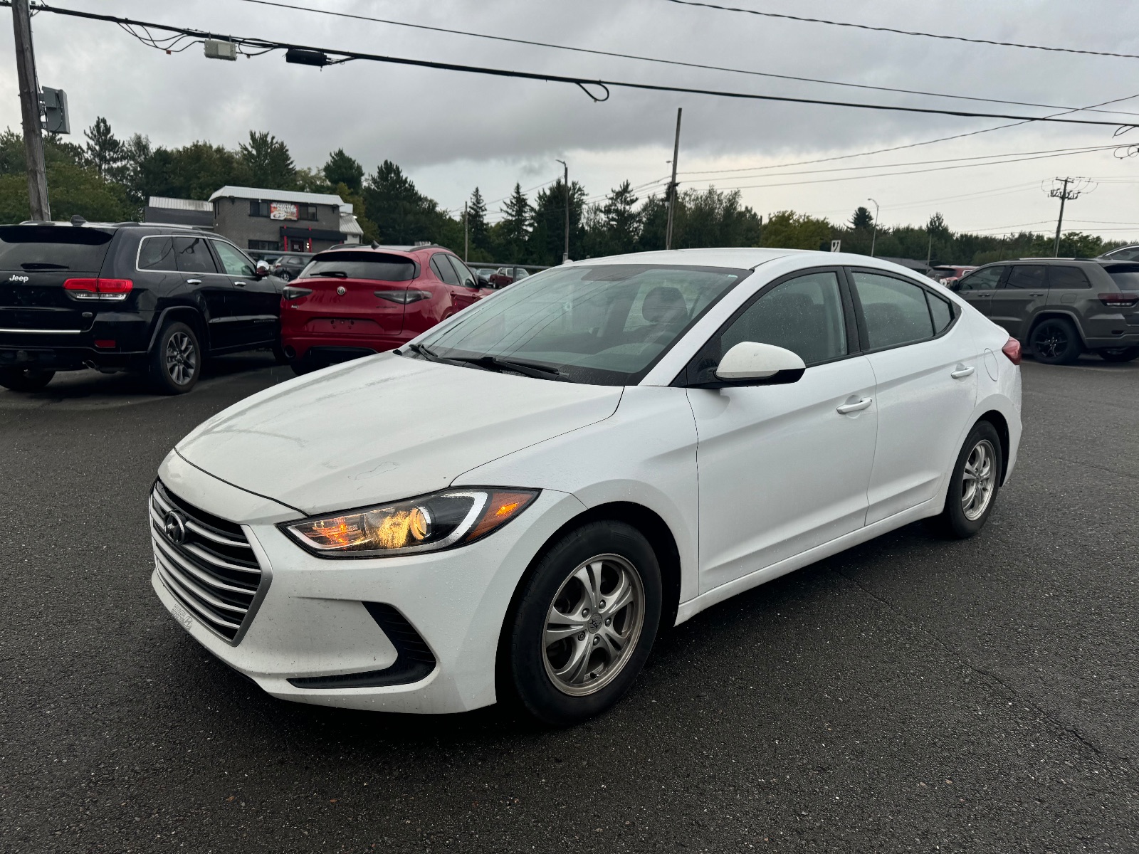 Used 2017 Hyundai Elantra with 147,800 km for sale at Otogo