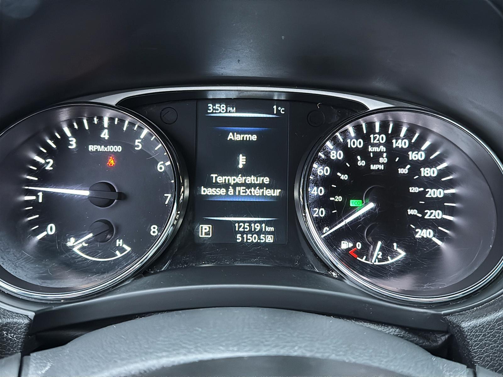 Image 16 Nissan Rogue SV Special Edition 2016