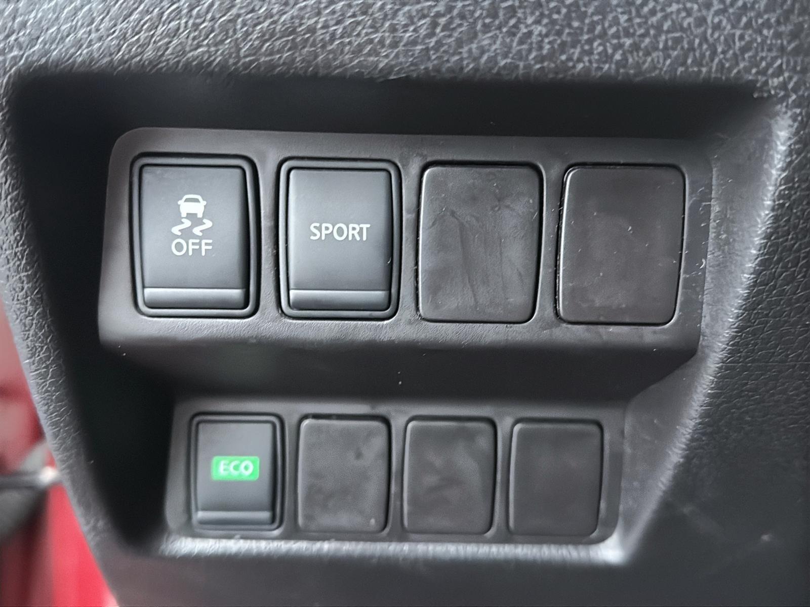 Image 14 Nissan Rogue SV Special Edition 2016