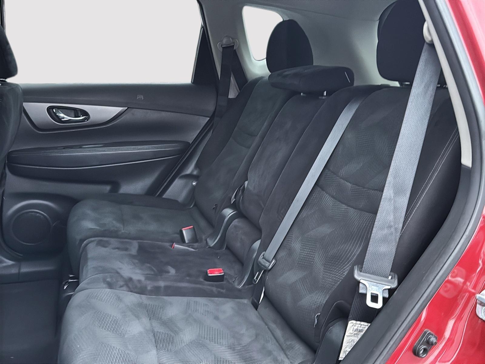 Image 22 Nissan Rogue SV Special Edition 2016