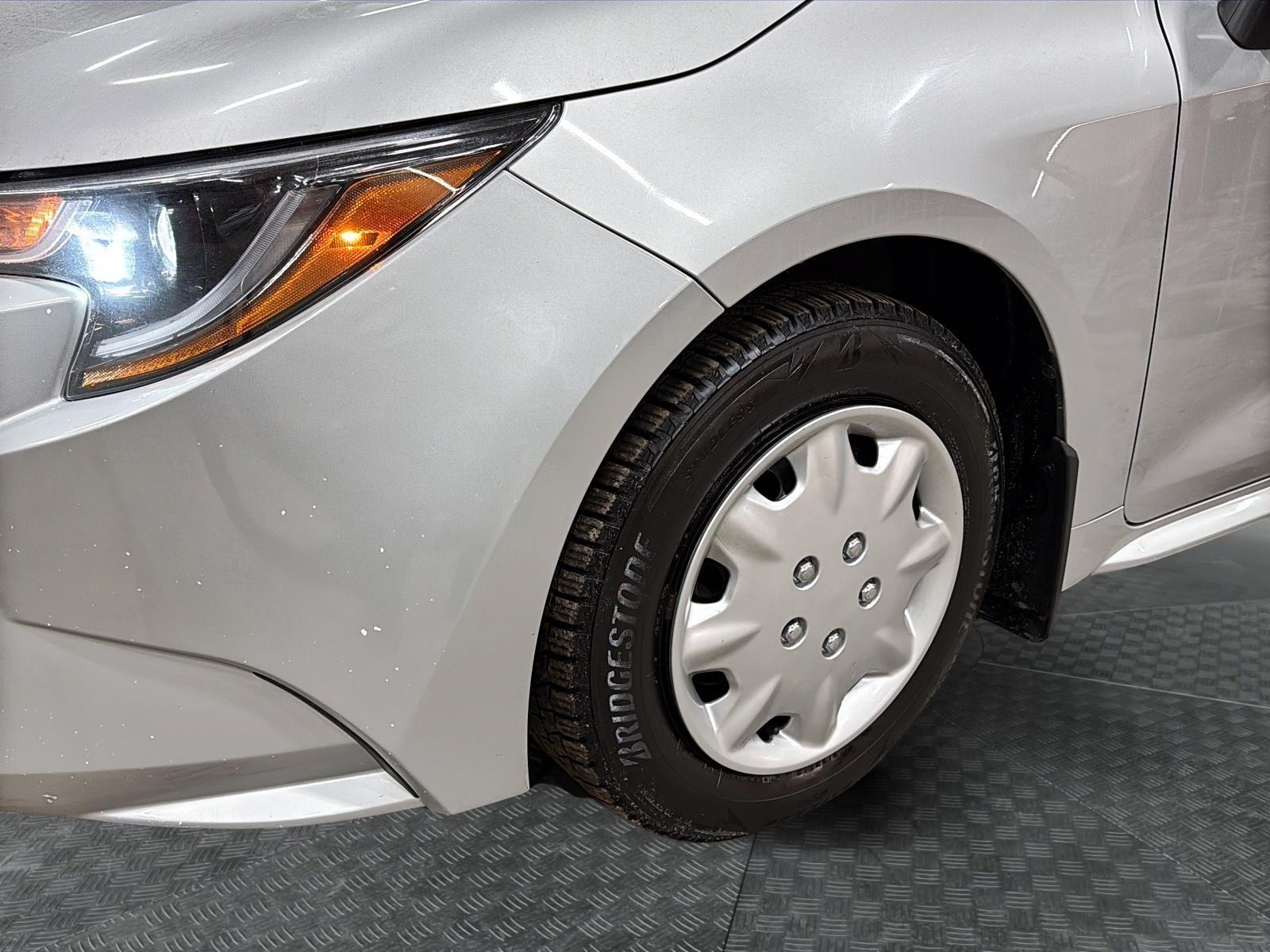 Image 10 Toyota Corolla L 2022